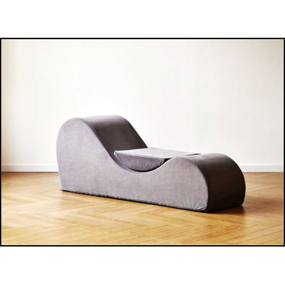 Chaise longue Solace, conception ergonomique avec noyau en mousse haute densité à la fois doux et ferme, housse amovible lavable à la machine