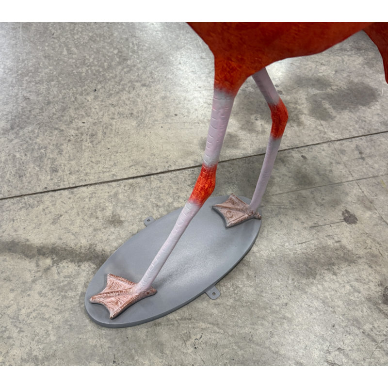 Statue de bébé flamant rose grandeur nature