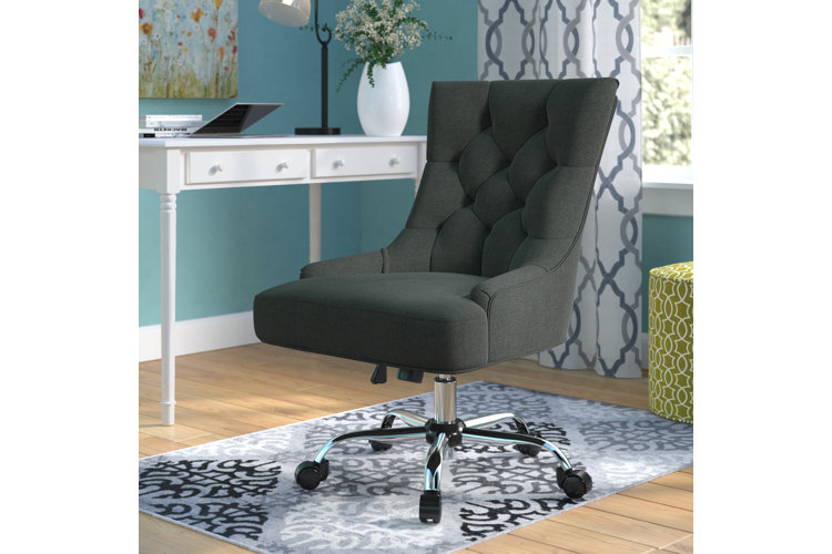 gray task chair