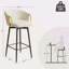 Ensemble de chaises de salle à manger 30 pouces, ensemble de 4 chaises de bar pivotantes à 360 ° de style moderne avec une conception simple, des tabourets hauts confortables et des chaises de salle à manger flexibles convenant aux bars, aux restaurants et aux chaises de bar en velours beige
