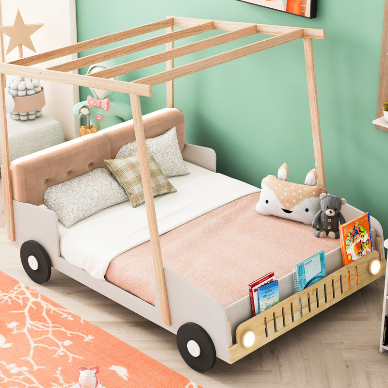 Lit de voiture en bois avec coussin confortable, tissu de plafond et lampe à DEL avec décoration naturelle, coussin doux