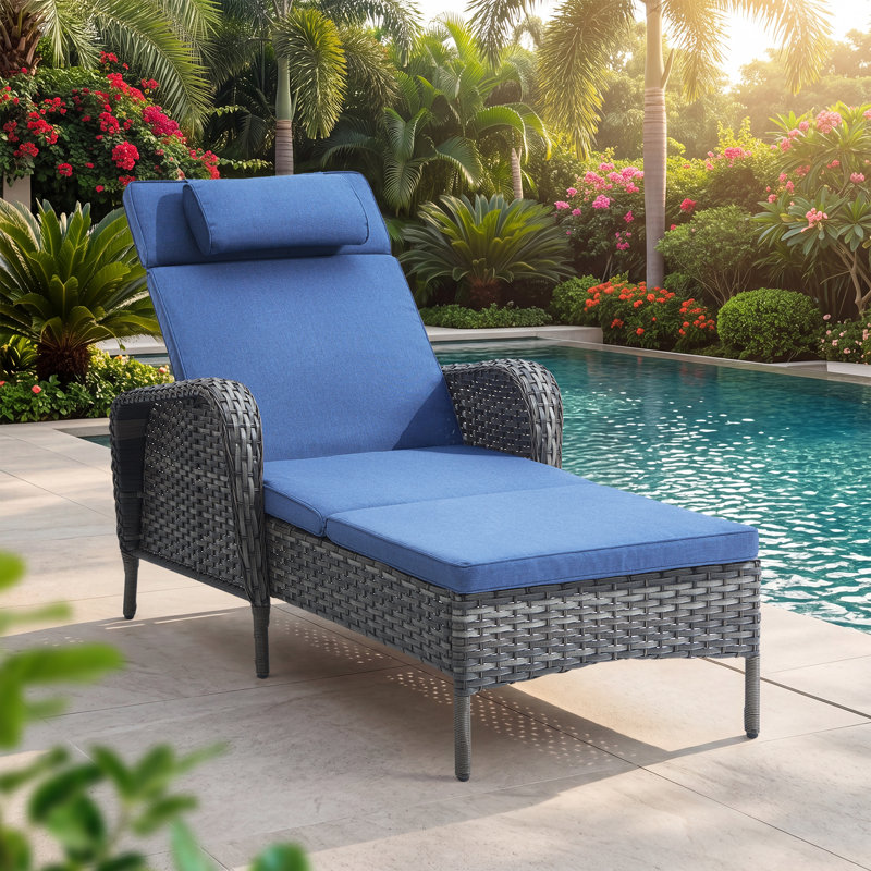 Outdoor Chaise Lounge Chairs for Outside Patio Furniture Wicker Recliner Black Rattan Sunbathing Lounger Adjustable Backrest Pool Reclining Chair