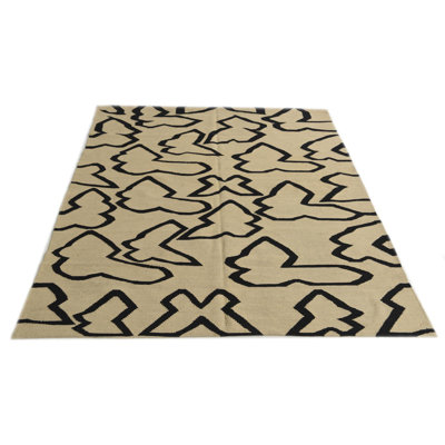 Tapis ivoire 5 pi 2 po x 6 pi 6 po Pinkerton