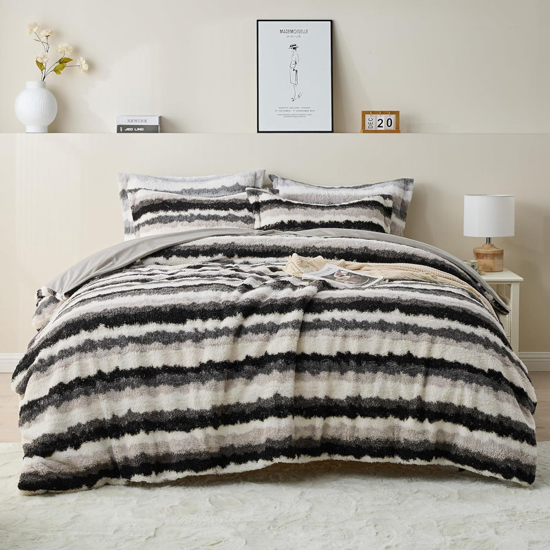 Ensemble de housse de couette en fausse fourrure Simple & Opulence, Housse de couette pour très grand lit et 2 taies , Noir