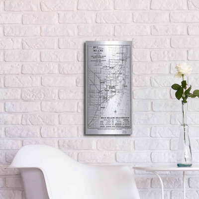 «17 Map Stories of Miami 1925» par 17 Stories, art mural en métal