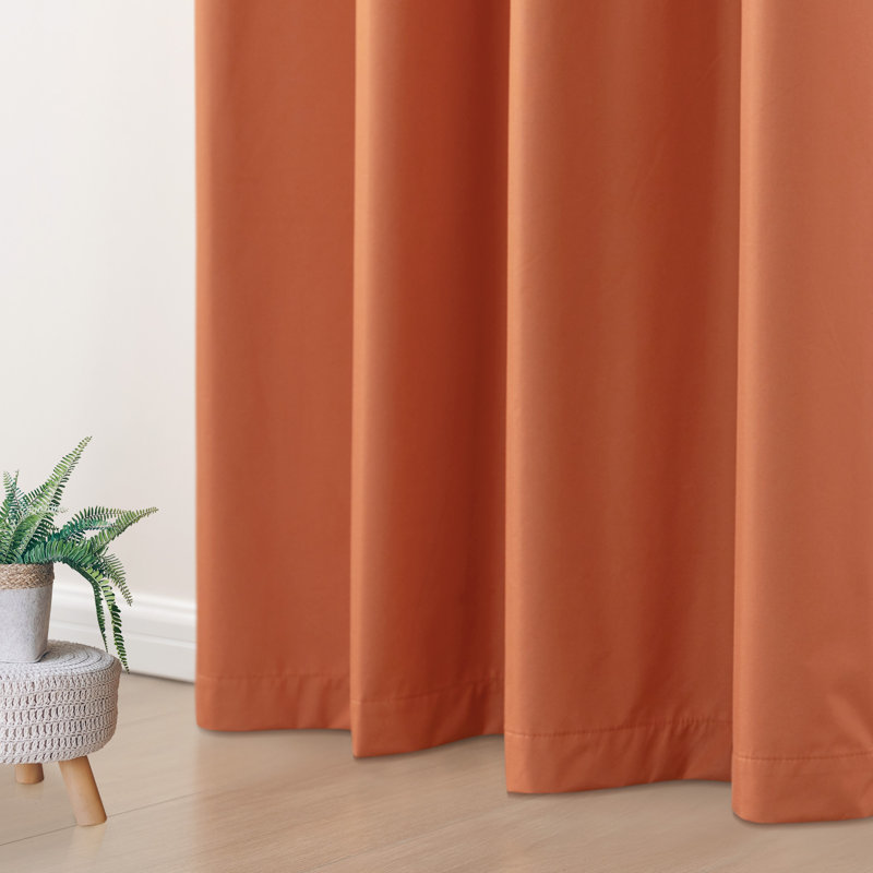 Paire de rideaux en polyester doux 100% occultant avec œillets, L 52 po x L 108 po, Orange
