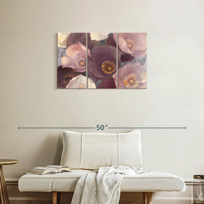 Harnek Eventide Plum, 20" H x 33" W