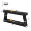Console rustique rustique avec détails géométriques sculptés, canapé d'entrée noir avec tablette inférieure