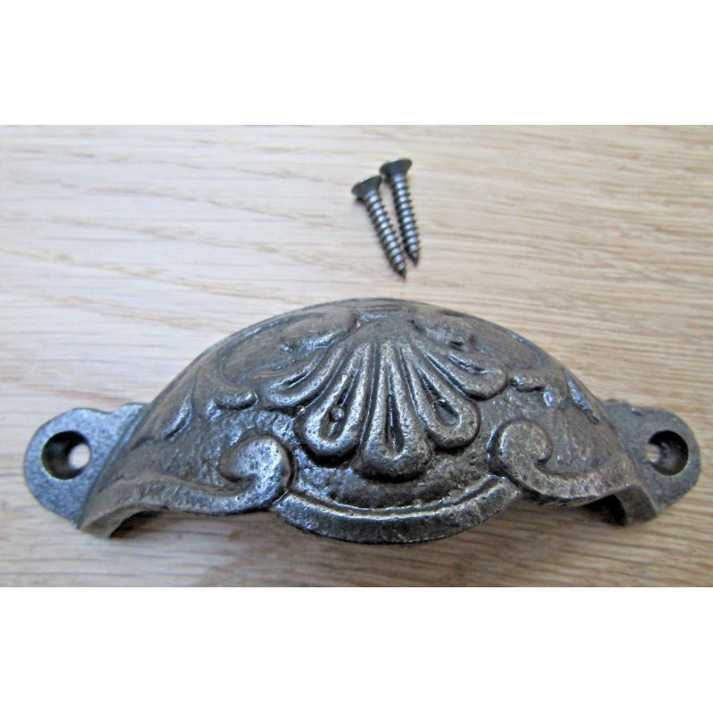 Floral Cup Pull Handle Antique Brass on Iron, Natural