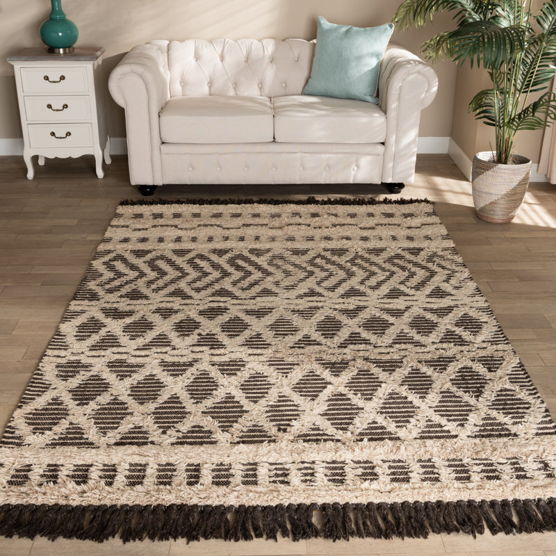 Conya Wool Geometric Indoor Rug
