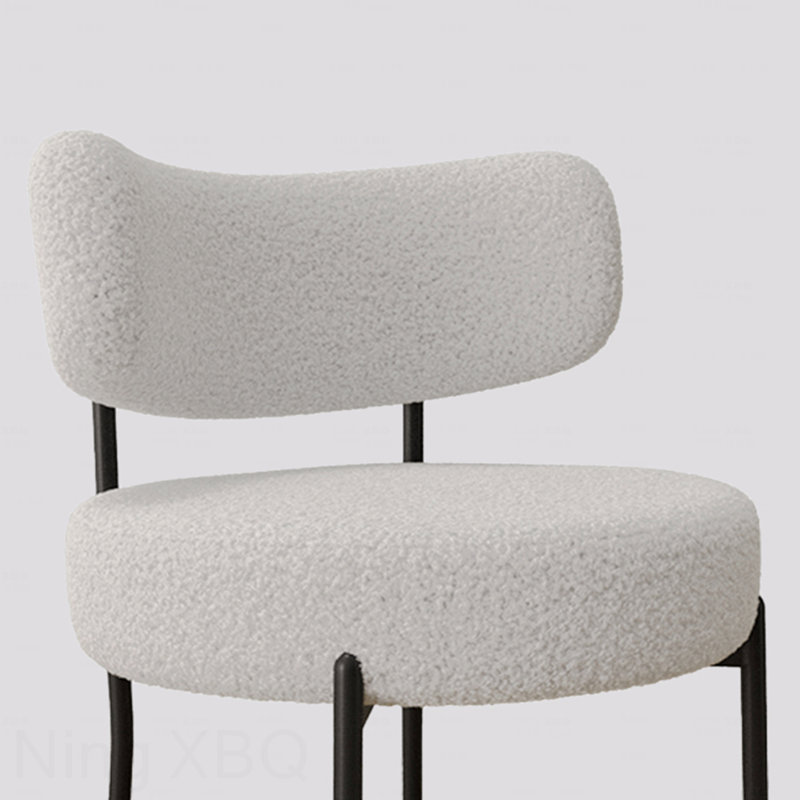 Ensemble de table de salle à manger 51,2 po x 27,5 po avec pieds en métal noir - table en verre moderne et 4 chaises en velours blanc