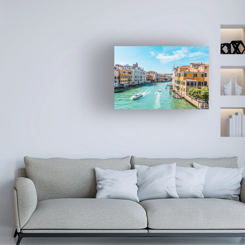 Modern & Contemporary, 22" H x 32" W x 2" D