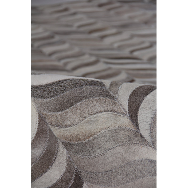 Natural Hide Cowhide Geometric Area Rug in Silver, Rectangle 13'6" x 17'6"