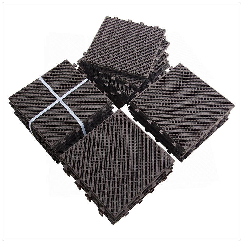 Carreaux de terrasse durables et emboîtables, revêtement de sol en composite facile à installer pour les espaces extérieurs, conception résistante aux intempéries et écologique