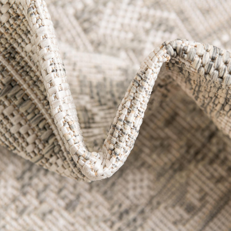 Tapis intérieur / extérieur beige Danera, Ovale 3 pi 3 po x 5 pi 3 po