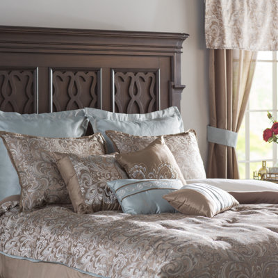 Brystol Luxury 24-Piece Bedding Set