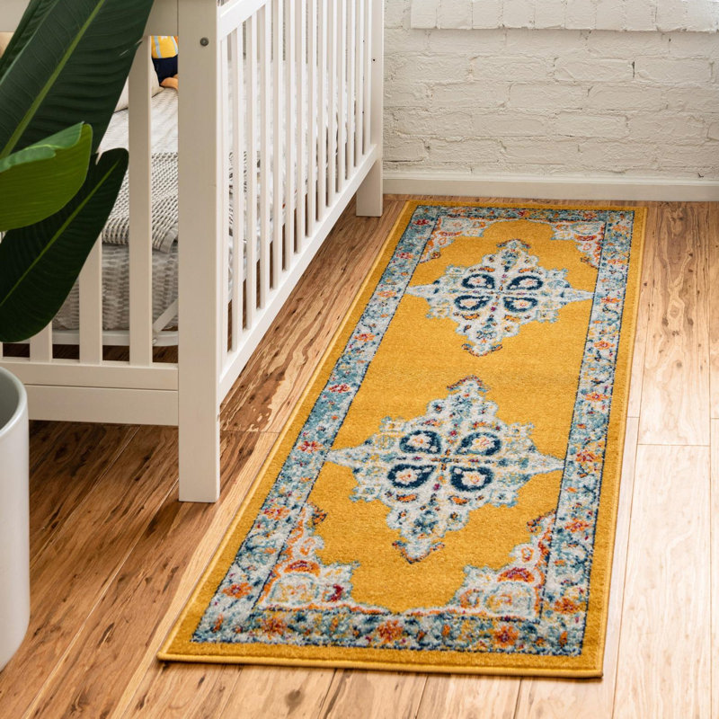 Tapis oriental jaune Armgard, Tapis de couloir 2 pi x 6 pi