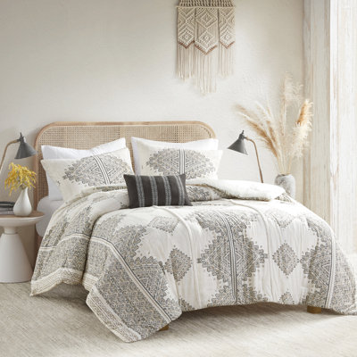Édredon pour lit double / grand 4 pièces avec coussin décoratif. Noir / imprimé. . Aspect d'inspiration mondiale. Coussin en tissu lavable à la machine pour le lit. Microfibre. Element.