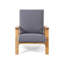 Fauteuil club contemporain en bois avec coussins de meubles recouverts d'eau et inclinés