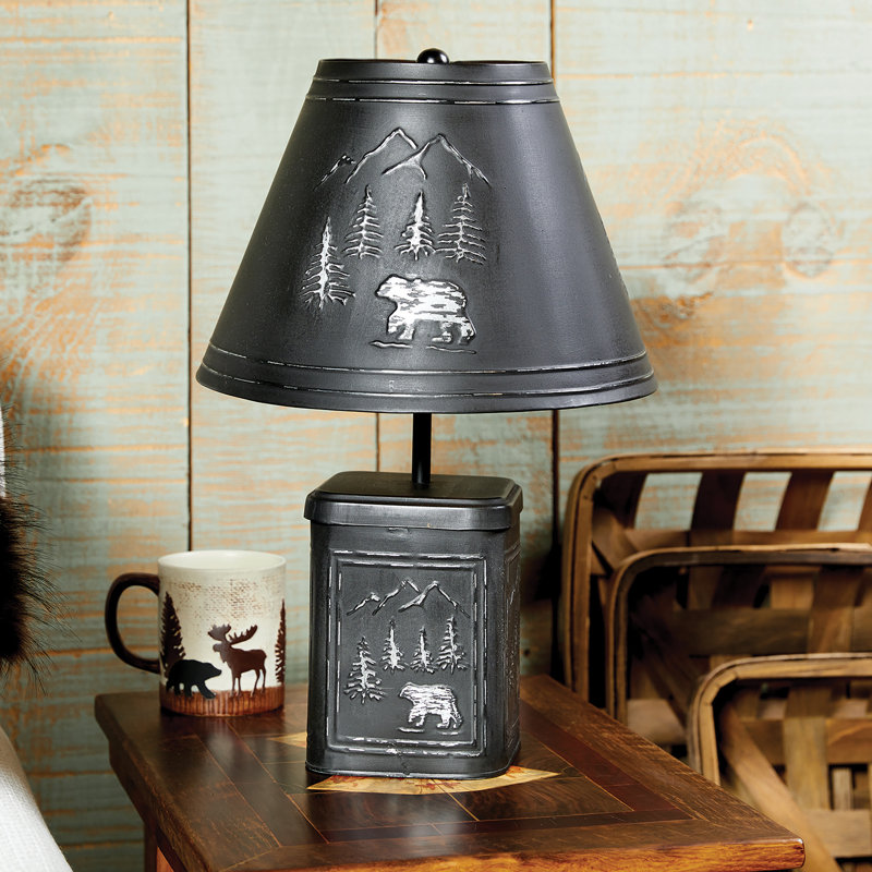 Lampe de table en métal