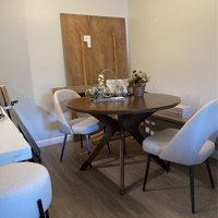 Ashley Lyncott Round Dining Room Table