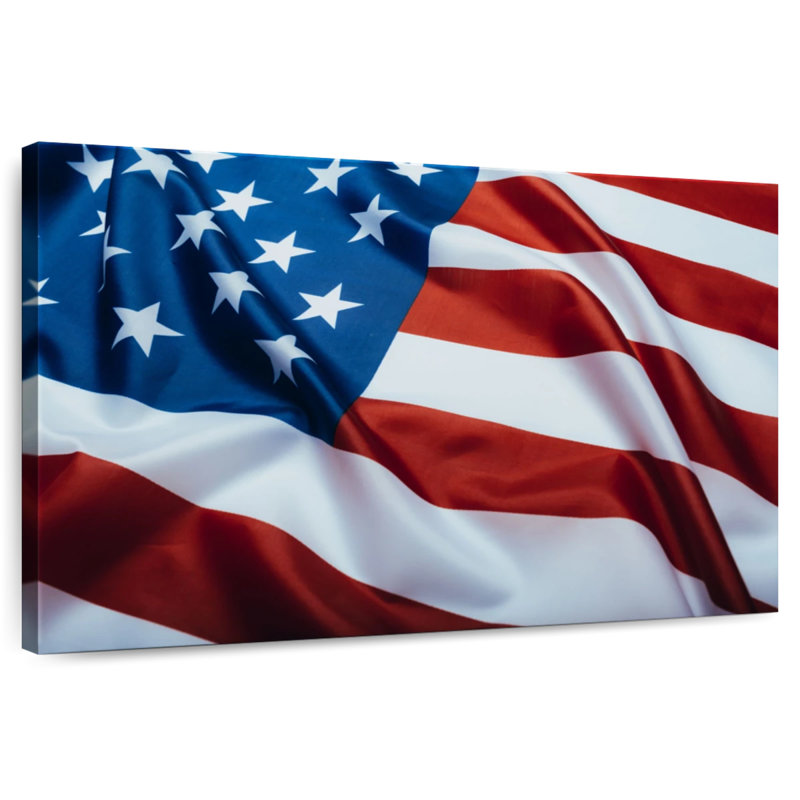 Borges Ruffled American Flag, 26" H x 39" W