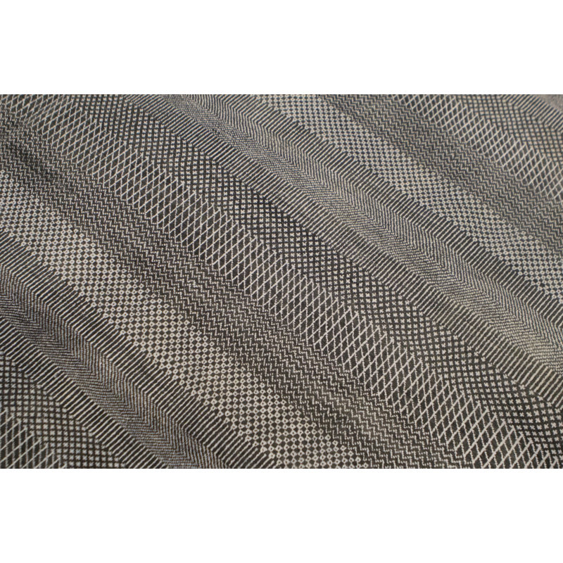 Tapis bleu foncé et argent noué à la main de haute qualité
