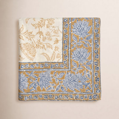 Quinlan Floral Tablecloth