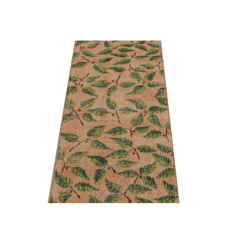 Pasha Wool Floral Area Rug in Green/Black/Red