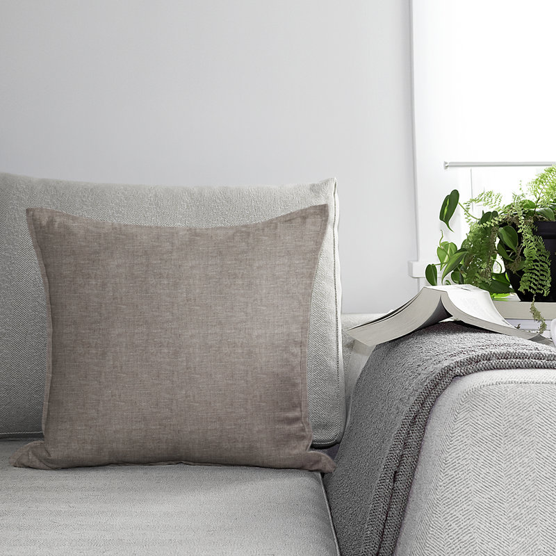 Coussin Lynnin, H 18 po x l 18 po