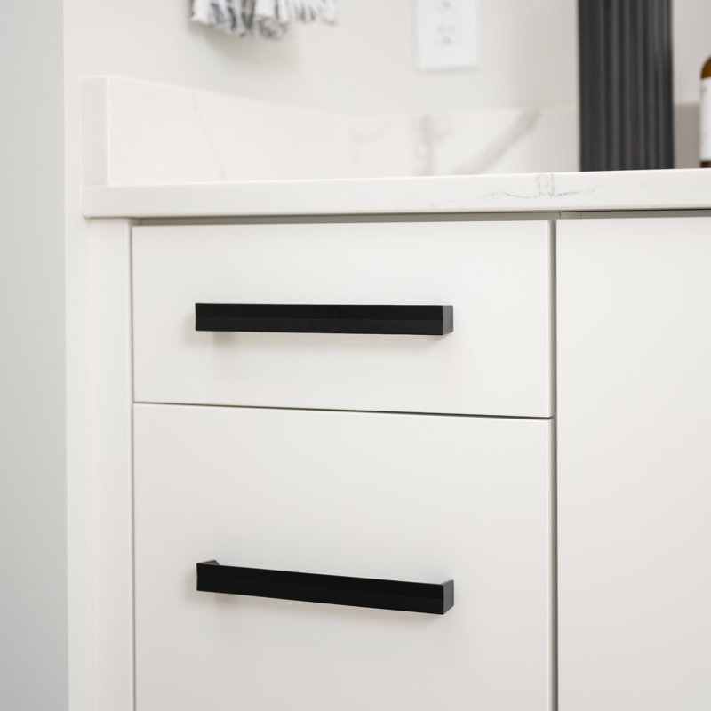 Avenue Collection Pull, 7 9/16", Matte Black