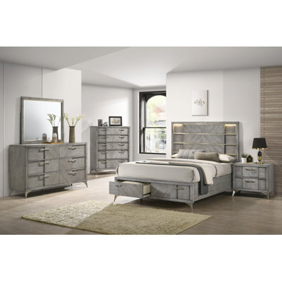 Chakyra 5 Piece Bedroom Set