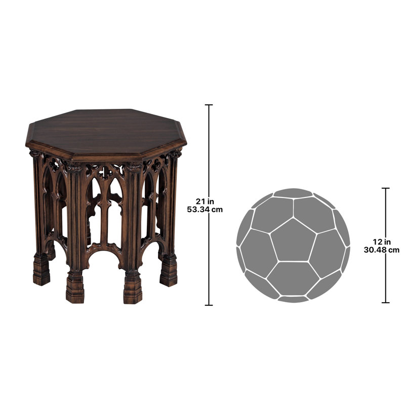 Table de bout Gothic Revival
