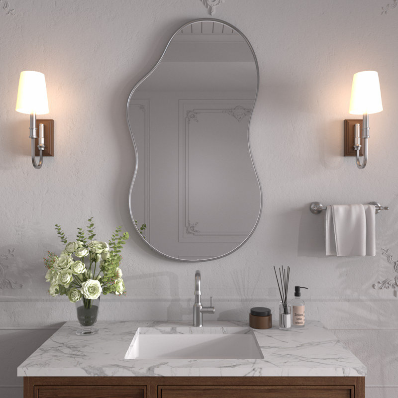 Miroir mural irrégulier Miroir mural asymétrique, 36 po x 20 po, Argent