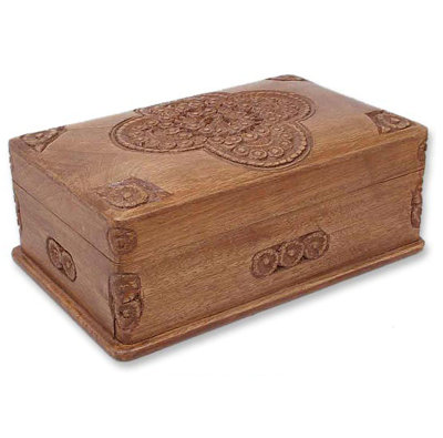 Boîte à bijoux médaillon