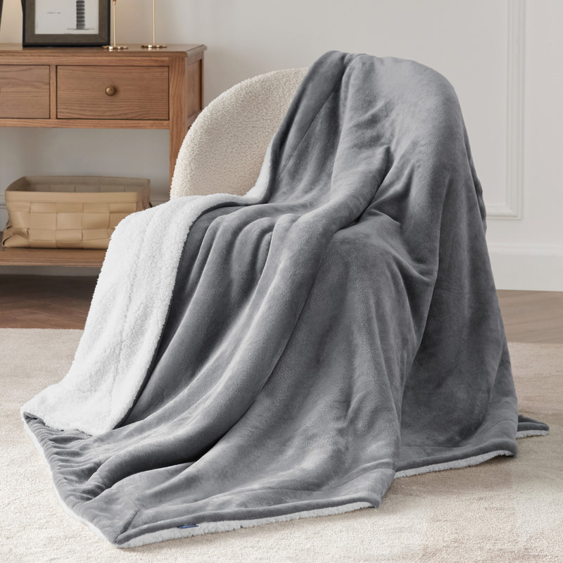 Couverture polaire sherpa douce et moelleuse BedBedsure GentleSoft pour lit simple, épaisse et confortable pour l'hiver et l'automne, idéale pour le canapé et le lit.