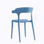 Un ensemble de 4 chaises empilées-2679248