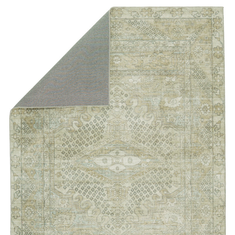 Issa Oriental Indoor Rug, Runner 2' 6"x 8'