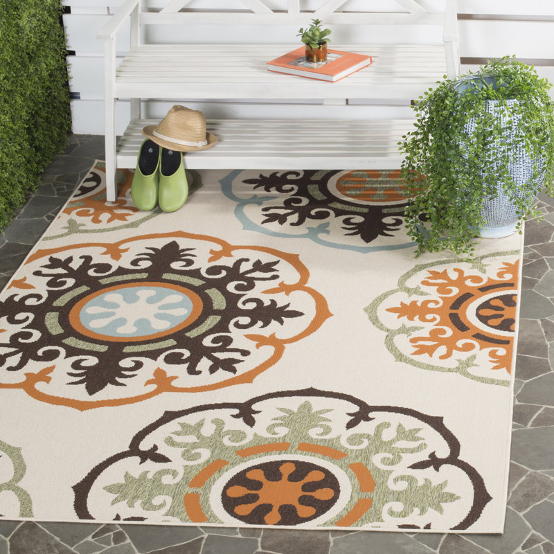 Tapis d'intérieur / extérieur à motif floral Coucou, Rectangle 5 pi 3 po x 7 pi 7 po