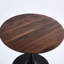 Table 31,5 "noire et noyer. Mid-Century pour 2 à 4 personnes. Dessus avec pieds en métal. Assemblage facile et nettoyage. Table de bout polyvalente pour table basse en noyer et de loisirs, stable et facile d'entretien. Lisse