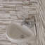 Lavabo de salle de bain en porcelaine vitreuse avec trop-plein-42255605-119729821