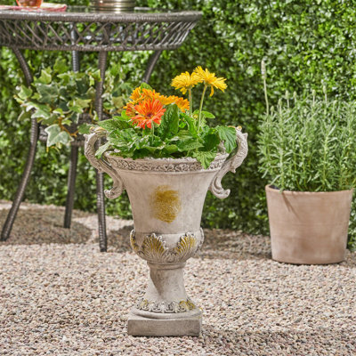 DELPHINE URN
