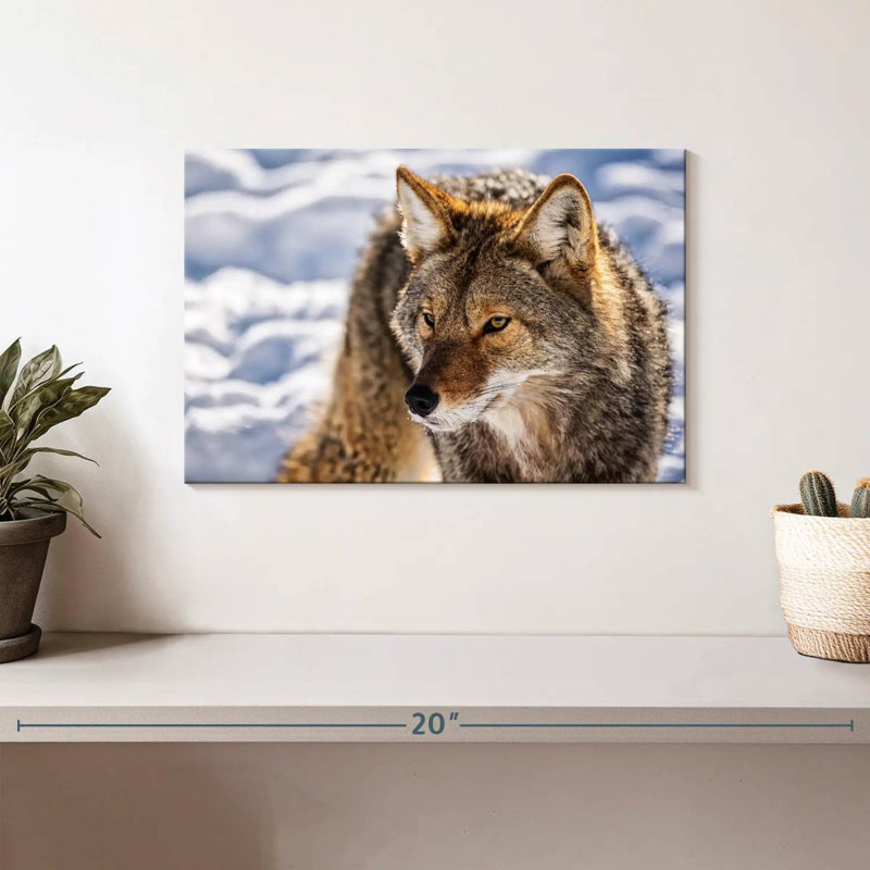 Hunting Wolf, 8" H x 12" W