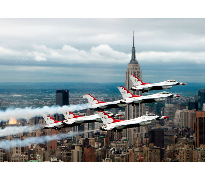 F-16 Fighting Falcons à New York, H 13 po x l 18 po