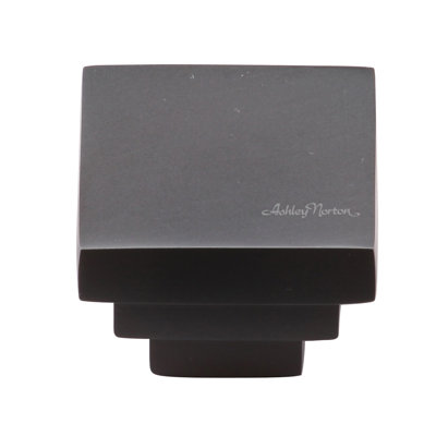 1 1/4" Length Square Knob