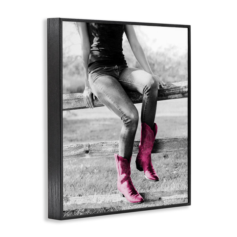 «Glam Cowgirl in bottes», art de la giclée encadrée par SD Graphics Studio, Giclée encadrée noir minuit, H 30 po x l 24 po