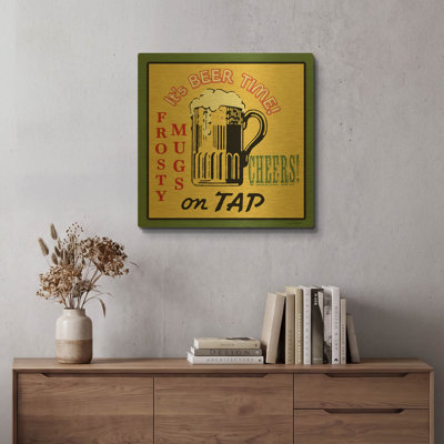 «Tap Beer» par Jean Plout, art mural en métal doré, 24 po x 24 po