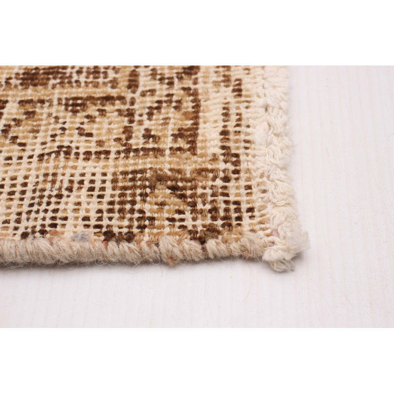 Tapis unique en laine des années 1990 de 7 pi 3 po x 9 pi 11 po Laker beige