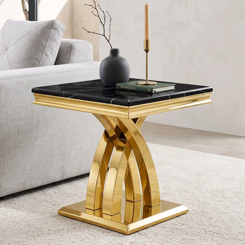Table d'appoint noire et dorée de 56 cm (22 po) avec piètement poli en forme de X