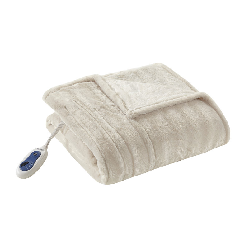 Heated Duke Faux Fur Throw, Ivory